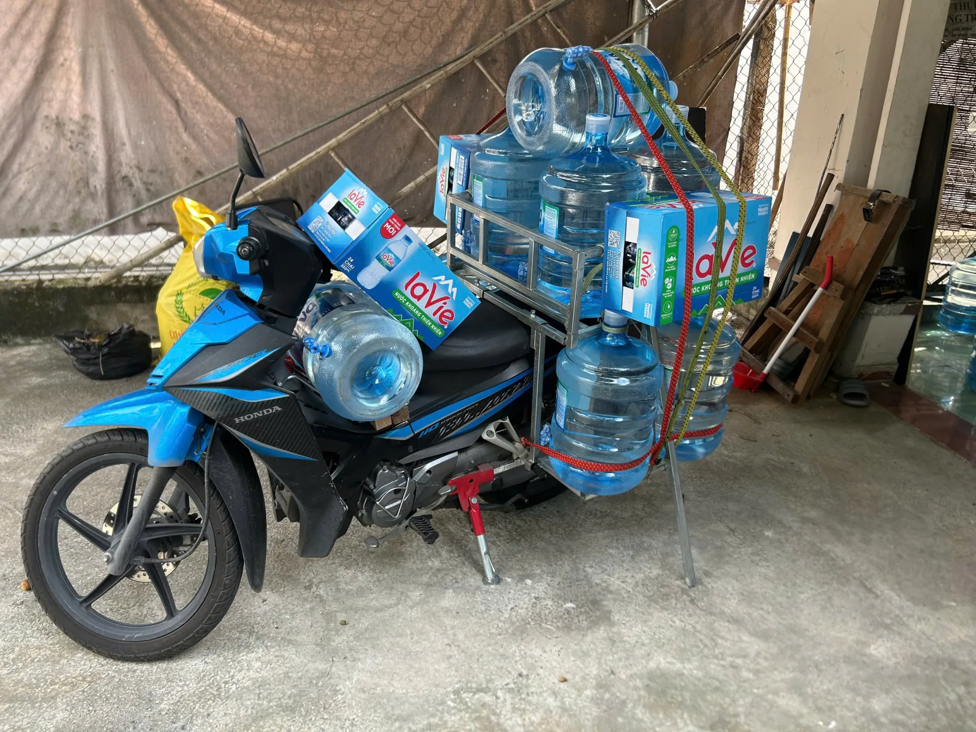 Nước Khoáng Lavie